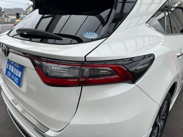 ハリアー プレミアム メタル アンド レザーパッケージ 買取車 モデリスタエアロ 記録簿 カードキー スペアキー フルセグ 走行中TV視聴 本革シート ナビ ETC 純正AW(31枚目)