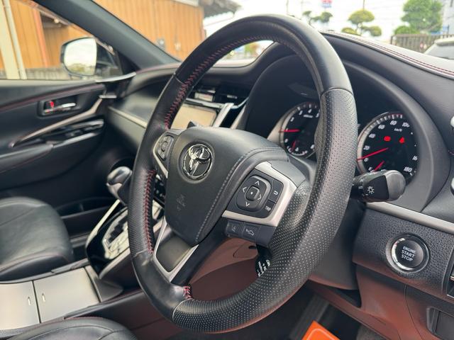 ハリアー プレミアム メタル アンド レザーパッケージ 買取車 モデリスタエアロ 記録簿 カードキー スペアキー フルセグ 走行中TV視聴 本革シート ナビ ETC 純正AW(36枚目)