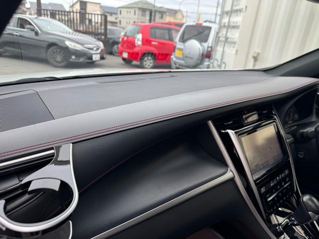 ハリアー プレミアム メタル アンド レザーパッケージ 買取車 モデリスタエアロ 記録簿 カードキー スペアキー フルセグ 走行中TV視聴 本革シート ナビ ETC 純正AW(46枚目)