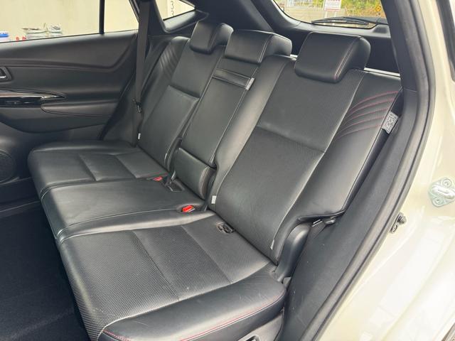 ハリアー プレミアム メタル アンド レザーパッケージ 買取車 モデリスタエアロ 記録簿 カードキー スペアキー フルセグ 走行中TV視聴 本革シート ナビ ETC 純正AW(51枚目)