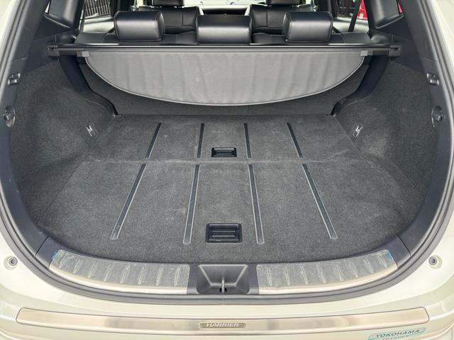 ハリアー プレミアム メタル アンド レザーパッケージ 買取車 モデリスタエアロ 記録簿 カードキー スペアキー フルセグ 走行中TV視聴 本革シート ナビ ETC 純正AW(55枚目)