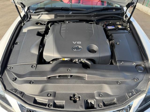 ＩＳ ＩＳ２５０Ｃ　バージョンＬ　平成２５年３月登録　ＴＯＭＳ２０インチＡＷ　赤革シート　クルーズコントロール　スペアキー　記録簿　ナビ　フルセグ　ＥＴＣ　バックカメラ　クリアランスソナー　ドラレコ（7枚目）