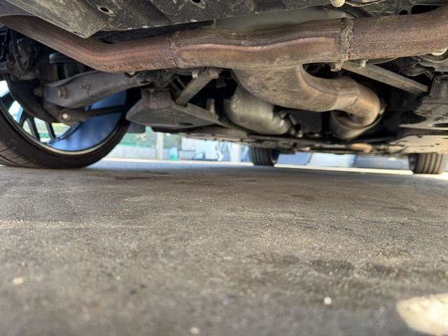 ＩＳ ＩＳ２５０Ｃ　バージョンＬ　平成２５年３月登録　ＴＯＭＳ２０インチＡＷ　赤革シート　クルーズコントロール　スペアキー　記録簿　ナビ　フルセグ　ＥＴＣ　バックカメラ　クリアランスソナー　ドラレコ（15枚目）