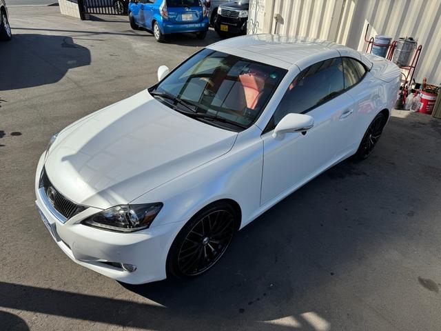 ＩＳ ＩＳ２５０Ｃ　バージョンＬ　平成２５年３月登録　ＴＯＭＳ２０インチＡＷ　赤革シート　クルーズコントロール　スペアキー　記録簿　ナビ　フルセグ　ＥＴＣ　バックカメラ　クリアランスソナー　ドラレコ（17枚目）