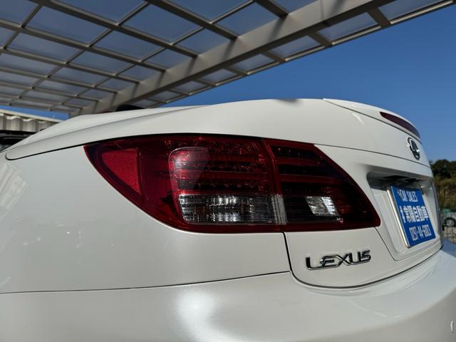 ＩＳ ＩＳ２５０Ｃ　バージョンＬ　平成２５年３月登録　ＴＯＭＳ２０インチＡＷ　赤革シート　クルーズコントロール　スペアキー　記録簿　ナビ　フルセグ　ＥＴＣ　バックカメラ　クリアランスソナー　ドラレコ（29枚目）