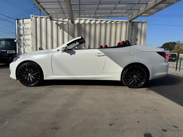 ＩＳ ＩＳ２５０Ｃ　バージョンＬ　平成２５年３月登録　ＴＯＭＳ２０インチＡＷ　赤革シート　クルーズコントロール　スペアキー　記録簿　ナビ　フルセグ　ＥＴＣ　バックカメラ　クリアランスソナー　ドラレコ（40枚目）