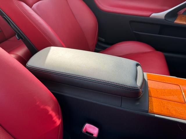 ＩＳ ＩＳ２５０Ｃ　バージョンＬ　平成２５年３月登録　ＴＯＭＳ２０インチＡＷ　赤革シート　クルーズコントロール　スペアキー　記録簿　ナビ　フルセグ　ＥＴＣ　バックカメラ　クリアランスソナー　ドラレコ（49枚目）