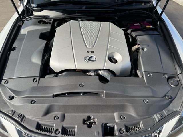 ＩＳ ＩＳ３５０Ｃ　黒革シート　記録簿　スペアキー　カードキー　純正アルミ　ナビ　フルセグ　バックカメラ　ＥＴＣ（7枚目）