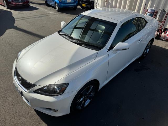 ＩＳ ＩＳ３５０Ｃ　黒革シート　記録簿　スペアキー　カードキー　純正アルミ　ナビ　フルセグ　バックカメラ　ＥＴＣ（20枚目）