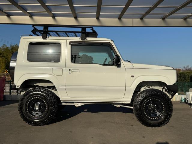 ジムニー 　ＧＩＧＥＡＲルーフラック　ディフェンダーグリル　ＭＥＴＡＬＲＯＣＫ１６インチホイール　ＷＡＲＮ電動ウインチＶＲ－Ｘ　ＷＩＬＤＧＯＯＳＥＲＶ４ウインチバンパー、マフラー　３インチリフトＦＲラテラル（29枚目）