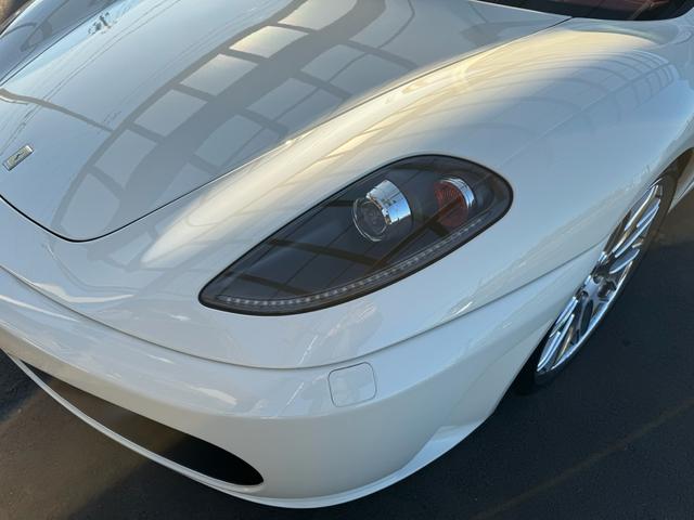 Ｆ４３０スパイダー 　デイトナシート　ディーラー車　パワークラフト可変マフラー　フォージドＡＷ　ローダウン　イエローレブカウンター　燃料ポンプ交換済　プロテクションフィルム　ディスプレイオーディオ　Ｂモニター　ドラレコ（4枚目）