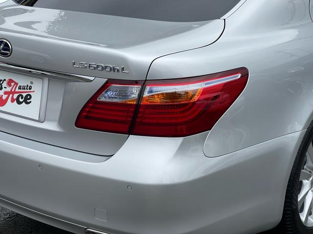 ＬＳ ＬＳ６００ｈＬ　マークレビンソン／サンルーフ／前後ソナー／電動ポール／純正ナビ／バックカメラ／黒革／エアシート／ヒーター／純正アルミ／パワートランク／全席イージークローズ／ＨＩＤ／ＥＴＣ／（14枚目）