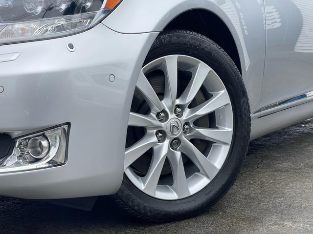 ＬＳ ＬＳ６００ｈＬ　マークレビンソン／サンルーフ／前後ソナー／電動ポール／純正ナビ／バックカメラ／黒革／エアシート／ヒーター／純正アルミ／パワートランク／全席イージークローズ／ＨＩＤ／ＥＴＣ／（15枚目）