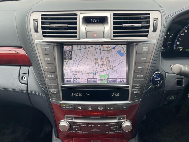 ＬＳ ＬＳ６００ｈＬ　マークレビンソン／サンルーフ／前後ソナー／電動ポール／純正ナビ／バックカメラ／黒革／エアシート／ヒーター／純正アルミ／パワートランク／全席イージークローズ／ＨＩＤ／ＥＴＣ／（17枚目）