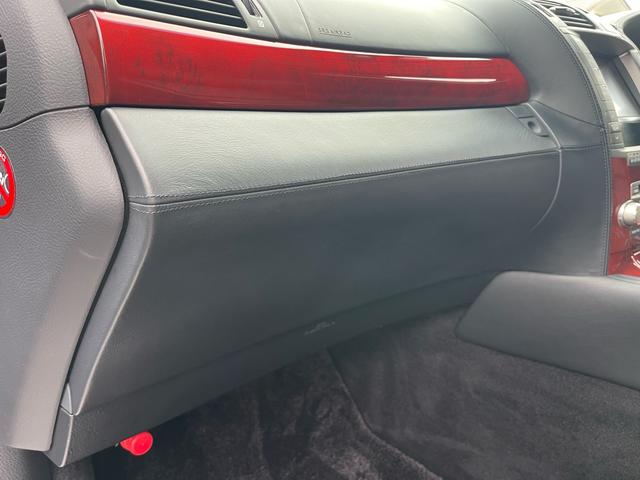 ＬＳ ＬＳ６００ｈＬ　マークレビンソン／サンルーフ／前後ソナー／電動ポール／純正ナビ／バックカメラ／黒革／エアシート／ヒーター／純正アルミ／パワートランク／全席イージークローズ／ＨＩＤ／ＥＴＣ／（34枚目）