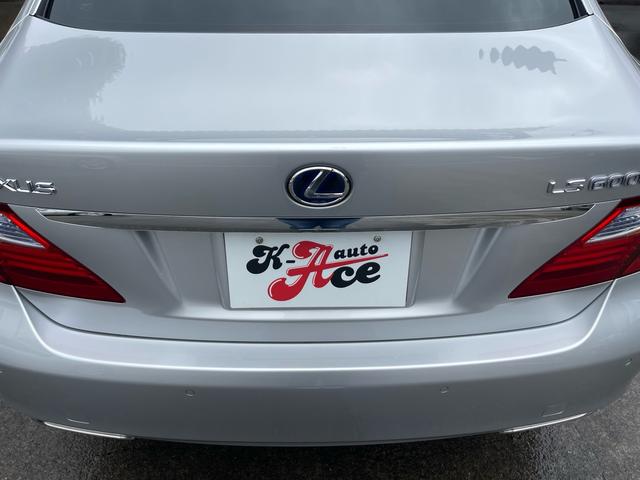 ＬＳ ＬＳ６００ｈＬ　マークレビンソン／サンルーフ／前後ソナー／電動ポール／純正ナビ／バックカメラ／黒革／エアシート／ヒーター／純正アルミ／パワートランク／全席イージークローズ／ＨＩＤ／ＥＴＣ／（56枚目）