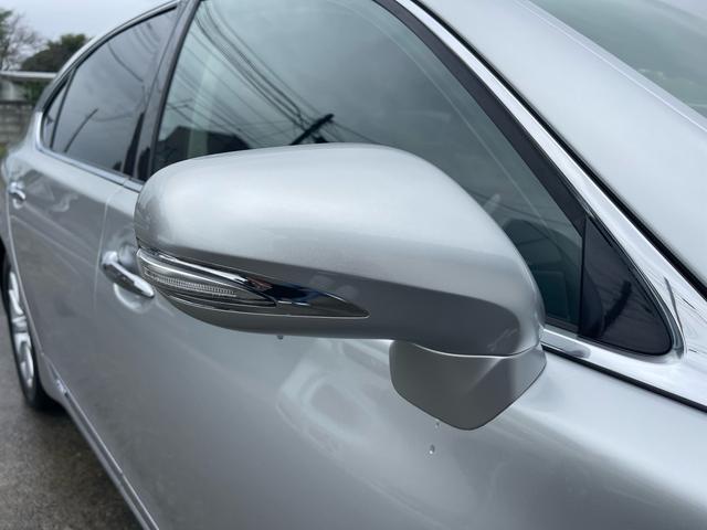 ＬＳ ＬＳ６００ｈＬ　マークレビンソン／サンルーフ／前後ソナー／電動ポール／純正ナビ／バックカメラ／黒革／エアシート／ヒーター／純正アルミ／パワートランク／全席イージークローズ／ＨＩＤ／ＥＴＣ／（59枚目）