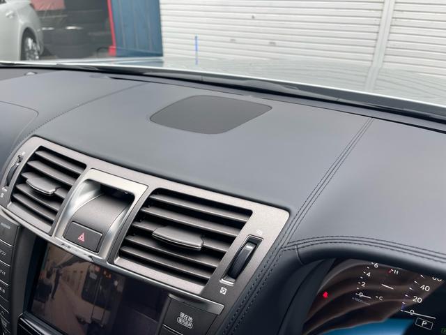ＬＳ ＬＳ６００ｈＬ　マークレビンソン／サンルーフ／前後ソナー／電動ポール／純正ナビ／バックカメラ／黒革／エアシート／ヒーター／純正アルミ／パワートランク／全席イージークローズ／ＨＩＤ／ＥＴＣ／（67枚目）