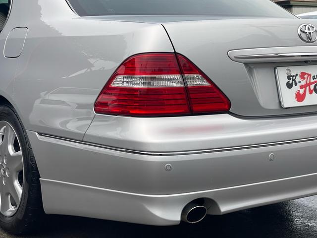 セルシオ C仕様 インテリアセレクション 純正エアロ/前後ソナー/サンルーフ/純正ナビ/バックカメラ/黒革/エアシート/ヒーター/スマートキー/HID/(9枚目)