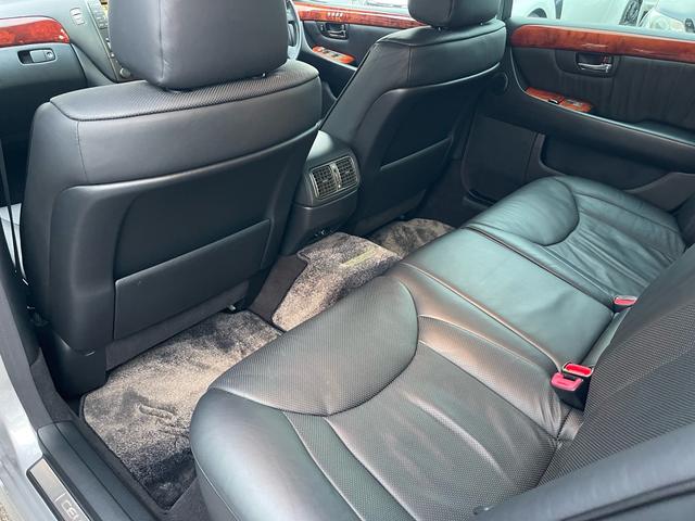 セルシオ C仕様 インテリアセレクション 純正エアロ/前後ソナー/サンルーフ/純正ナビ/バックカメラ/黒革/エアシート/ヒーター/スマートキー/HID/(34枚目)