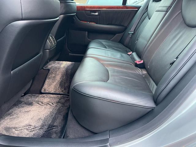 セルシオ C仕様 インテリアセレクション 純正エアロ/前後ソナー/サンルーフ/純正ナビ/バックカメラ/黒革/エアシート/ヒーター/スマートキー/HID/(35枚目)