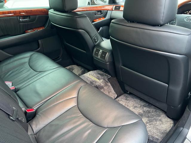 セルシオ C仕様 インテリアセレクション 純正エアロ/前後ソナー/サンルーフ/純正ナビ/バックカメラ/黒革/エアシート/ヒーター/スマートキー/HID/(37枚目)