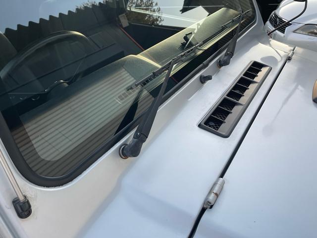 ジムニー ワイルドウインド リビルトエンジン載せ替え/2インチリフトアップ/社外バンパー/社外マフラー/タンクガード/社外16インチ/235/85/16/社外エアクリーナ/(38枚目)