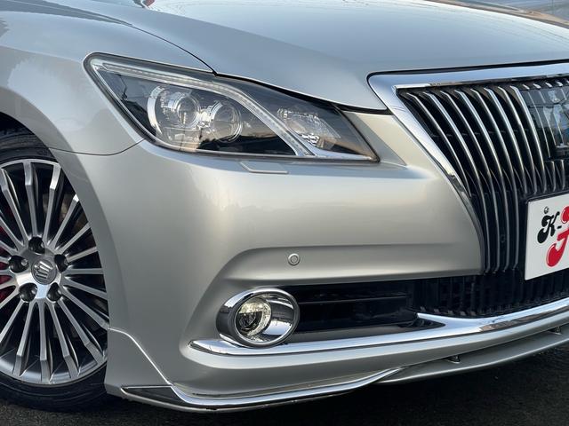 クラウンマジェスタ Ｆバージョン　イデアルエアサス／モデリスタエアロ／３６０°カメラ／前後ソナー／衝突軽減／黒革／エアシート／ヒーター／純正ナビ／純正アルミ／スマートキー／ＥＴＣ／（4枚目）