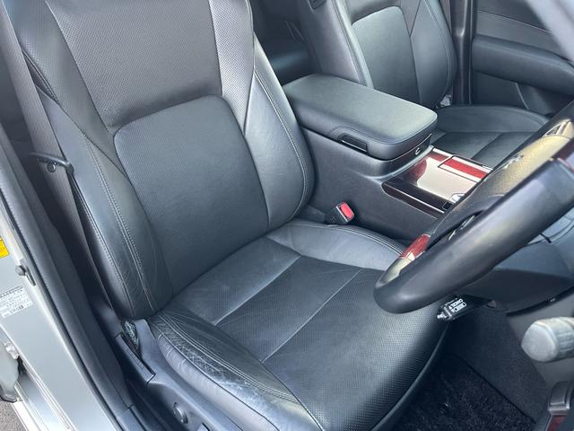 クラウンマジェスタ Ｆバージョン　イデアルエアサス／モデリスタエアロ／３６０°カメラ／前後ソナー／衝突軽減／黒革／エアシート／ヒーター／純正ナビ／純正アルミ／スマートキー／ＥＴＣ／（22枚目）