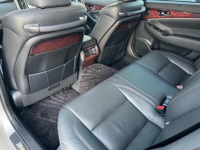 クラウンマジェスタ Ｆバージョン　イデアルエアサス／モデリスタエアロ／３６０°カメラ／前後ソナー／衝突軽減／黒革／エアシート／ヒーター／純正ナビ／純正アルミ／スマートキー／ＥＴＣ／（35枚目）