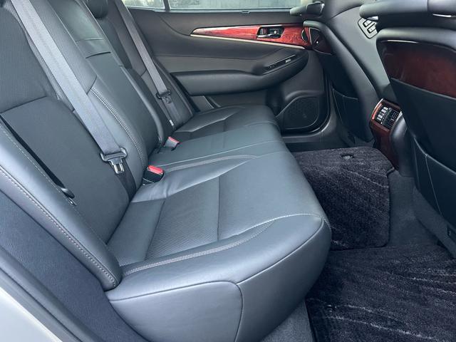 クラウンマジェスタ Ｆバージョン　イデアルエアサス／モデリスタエアロ／３６０°カメラ／前後ソナー／衝突軽減／黒革／エアシート／ヒーター／純正ナビ／純正アルミ／スマートキー／ＥＴＣ／（39枚目）