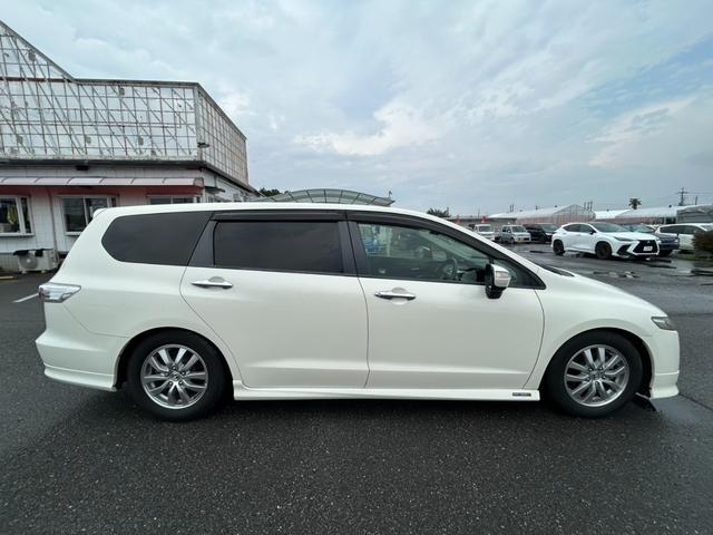 オデッセイ Ｍエアロパッケージ　ユーザー買取車／車検Ｒ８．１１迄／純正ナビ／ＴＶ／バックカメラ／ＴＶキャンセラー／オートエアコン／ＮＯＢＬＥＳＳＥ二本出しマフラー／社外足回り／ＨＩＤヘッドライト／オートライト／純正ＡＷ／ＥＴＣ／（7枚目）