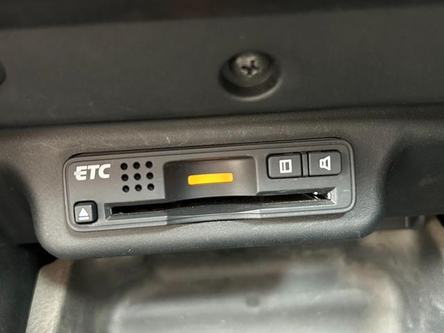 オデッセイ Ｍエアロパッケージ　ユーザー買取車／車検Ｒ８．１１迄／純正ナビ／ＴＶ／バックカメラ／ＴＶキャンセラー／オートエアコン／ＮＯＢＬＥＳＳＥ二本出しマフラー／社外足回り／ＨＩＤヘッドライト／オートライト／純正ＡＷ／ＥＴＣ／（41枚目）