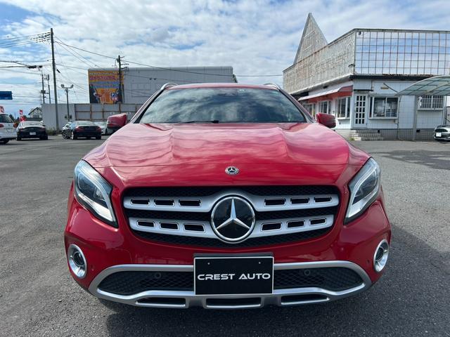 ＧＬＡクラス ＧＬＡ１８０　ユーザー買取車／後期モデル／ディーラー車検記録簿有／レーダーセーフティ＆ベーシックＰＫＧ／黒レザーシート／シートヒーター／ＬＥＤヘッドライト／純正ナビ／オートトランク／オートエアコン／キーレスゴー／（2枚目）
