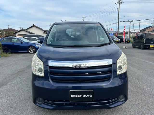 ノア Ｘ　Ｌセレクション　ユーザー買取ワンオーナー車／新品ノーマルタイヤ交換付／車検Ｒ９．４迄／両側パワースライドドア／ナビ／ＴＶ／バックカメラ／エンジンプッシュスタート／電動格納ミラー／オートエアコン／ＥＴＣ／（2枚目）