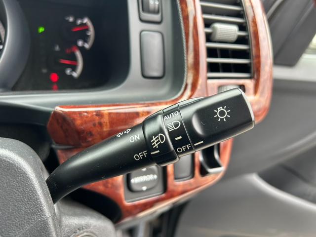 レジアスエースバン ロングスーパーＧＬ　ユーザー買取＆１オーナー車／実走行６０００キロ／新品タイヤ付き／メーカーナビ／フルセグ／バックカメラ／ＥＴＣ／（12枚目）