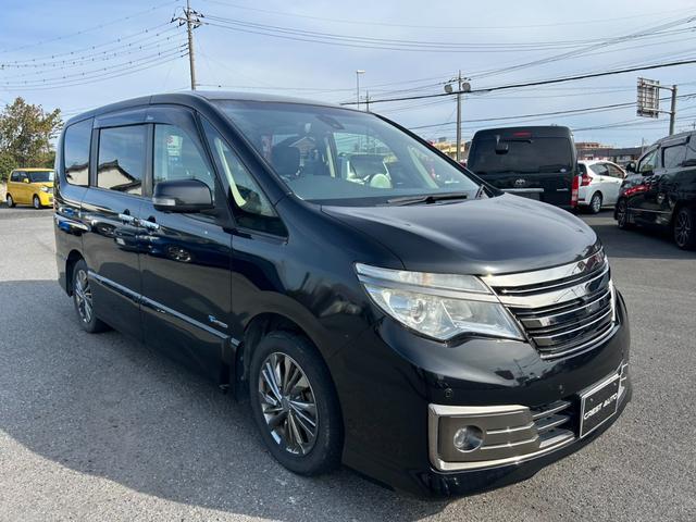 セレナ ライダーブラックラインＳ－ＨＶアドバンスドセーフティ　ユーザー買取車／純正ナビ／フルセグ／Ｂｌｕｅｔｏｏｔｈオーディオ／アラウンドビューカメラ／フリップダウンモニター／両側パワースライドドア／レーンアシスト／コーナーセンサー／ＥＴＣ／（3枚目）