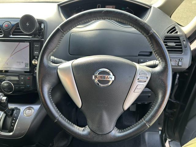 セレナ ライダーブラックラインＳ－ＨＶアドバンスドセーフティ　ユーザー買取車／純正ナビ／フルセグ／Ｂｌｕｅｔｏｏｔｈオーディオ／アラウンドビューカメラ／フリップダウンモニター／両側パワースライドドア／レーンアシスト／コーナーセンサー／ＥＴＣ／（10枚目）