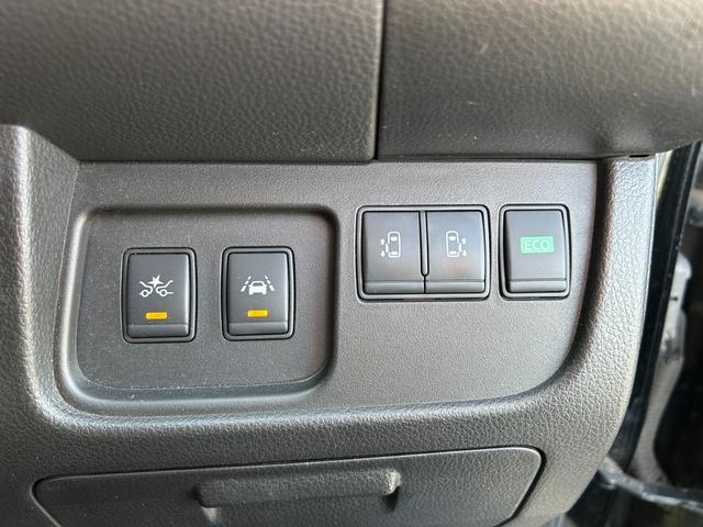 セレナ ライダーブラックラインＳ－ＨＶアドバンスドセーフティ　ユーザー買取車／純正ナビ／フルセグ／Ｂｌｕｅｔｏｏｔｈオーディオ／アラウンドビューカメラ／フリップダウンモニター／両側パワースライドドア／レーンアシスト／コーナーセンサー／ＥＴＣ／（13枚目）