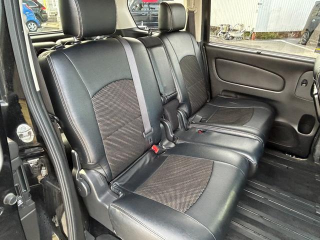 セレナ ライダーブラックラインＳ－ＨＶアドバンスドセーフティ　ユーザー買取車／純正ナビ／フルセグ／Ｂｌｕｅｔｏｏｔｈオーディオ／アラウンドビューカメラ／フリップダウンモニター／両側パワースライドドア／レーンアシスト／コーナーセンサー／ＥＴＣ／（28枚目）