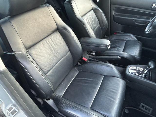 ゴルフ イクセプト　ユーザー買取車／左ハンドル／黒皮シート／カロッツェリアナビ／ＴＶ／バックカメラ／Ｂｌｕｅｔｏｏｔｈオーディオ／ＥＴＣ／オートエアコン／（24枚目）