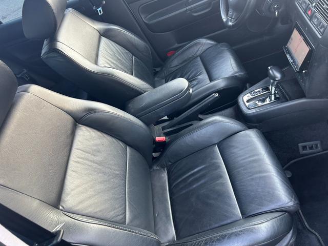 ゴルフ イクセプト　ユーザー買取車／左ハンドル／黒皮シート／カロッツェリアナビ／ＴＶ／バックカメラ／Ｂｌｕｅｔｏｏｔｈオーディオ／ＥＴＣ／オートエアコン／（26枚目）