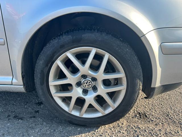 ゴルフ イクセプト　ユーザー買取車／左ハンドル／黒皮シート／カロッツェリアナビ／ＴＶ／バックカメラ／Ｂｌｕｅｔｏｏｔｈオーディオ／ＥＴＣ／オートエアコン／（33枚目）