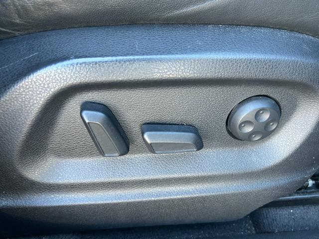 Q5 2.0TFSIクワトロ 4WD/Sライン/ユーザー買取車/車検R9.8迄/天張りたるみ有/純正ナビ/純正19インチAW/ETC/オートライト/オートエアコン/パワーシート/プッシュスタート/オートトランク/(10枚目)