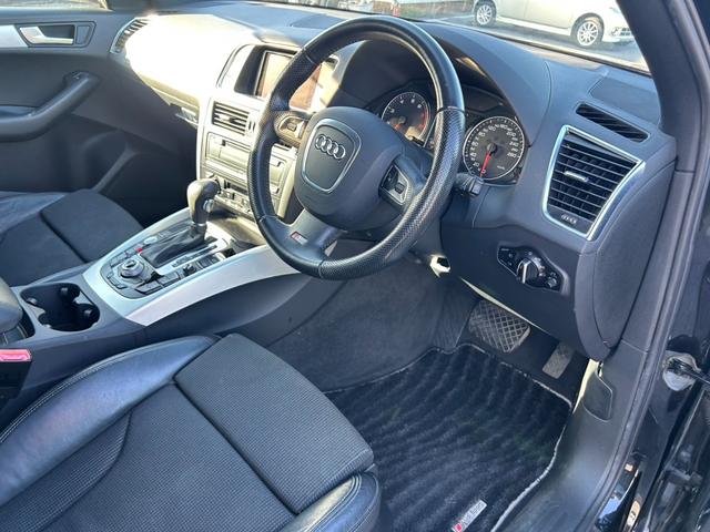Q5 2.0TFSIクワトロ 4WD/Sライン/ユーザー買取車/車検R9.8迄/天張りたるみ有/純正ナビ/純正19インチAW/ETC/オートライト/オートエアコン/パワーシート/プッシュスタート/オートトランク/(17枚目)