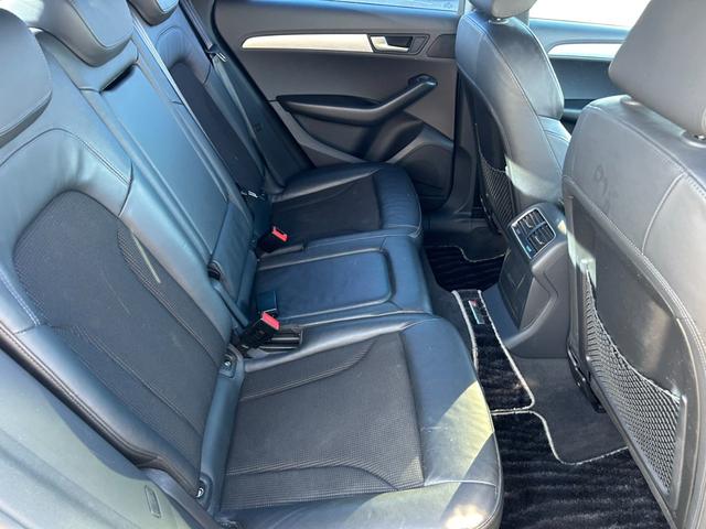 Q5 2.0TFSIクワトロ 4WD/Sライン/ユーザー買取車/車検R9.8迄/天張りたるみ有/純正ナビ/純正19インチAW/ETC/オートライト/オートエアコン/パワーシート/プッシュスタート/オートトランク/(19枚目)