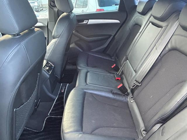 Q5 2.0TFSIクワトロ 4WD/Sライン/ユーザー買取車/車検R9.8迄/天張りたるみ有/純正ナビ/純正19インチAW/ETC/オートライト/オートエアコン/パワーシート/プッシュスタート/オートトランク/(21枚目)