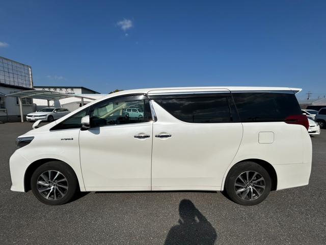 アルファードハイブリッド G ユーザー買取車/ワンオーナー/車検R9.2迄/10インチナビ/フルセグ/バックカメラ/Bluetoothオーディオ/11インチフリップダウン/両側パワスラ/パワーシート/コーナーセンサー/ドラレコ/(8枚目)