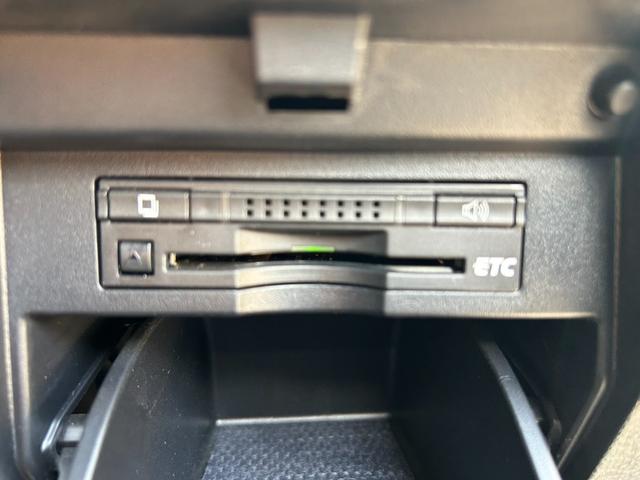 アルファードハイブリッド G ユーザー買取車/ワンオーナー/車検R9.2迄/10インチナビ/フルセグ/バックカメラ/Bluetoothオーディオ/11インチフリップダウン/両側パワスラ/パワーシート/コーナーセンサー/ドラレコ/(45枚目)