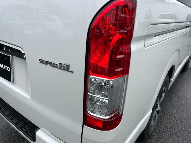 ハイエースバン スーパーGL ダークプライムII ユーザー買取車/ワンオーナー/セーフティセンス/オプション15インチAW/純正ナビ/TV/バックカメラ/クリアランスソナー/レーンアシスト/ETC/100V電源/フロントスポイラー/(40枚目)